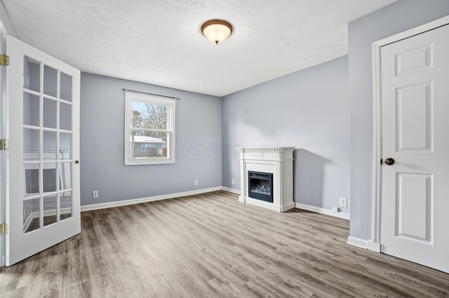 220 N Wagner Avenue, Baltimore, OH 43105