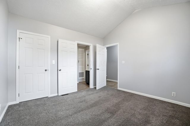 220 N Wagner Avenue, Baltimore, OH 43105