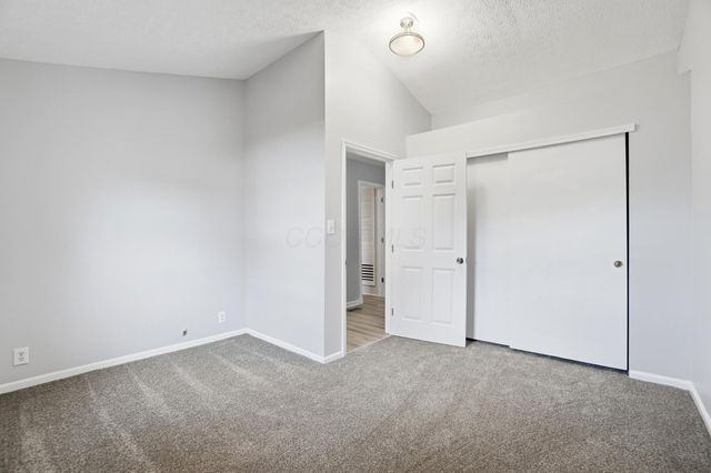 220 N Wagner Avenue, Baltimore, OH 43105