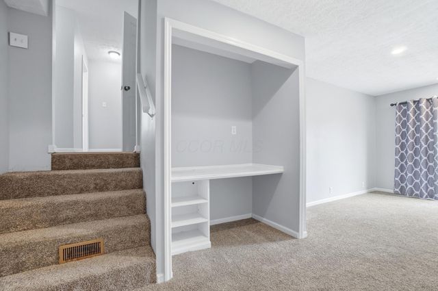 220 N Wagner Avenue, Baltimore, OH 43105