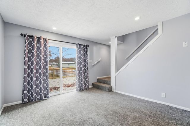 220 N Wagner Avenue, Baltimore, OH 43105