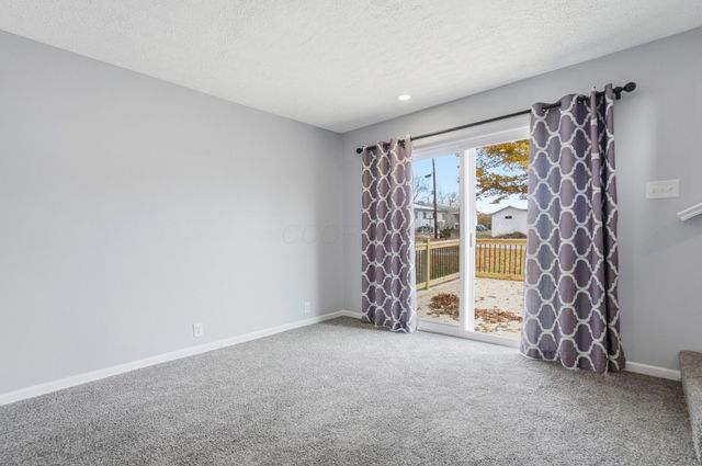 220 N Wagner Avenue, Baltimore, OH 43105