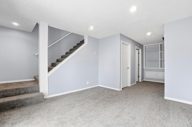 220 N Wagner Avenue, Baltimore, OH 43105