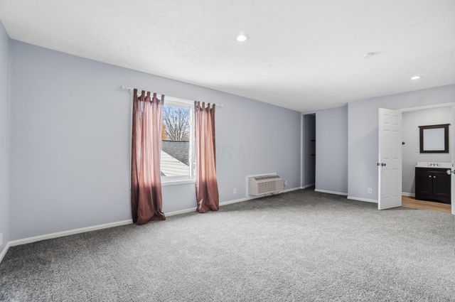 220 N Wagner Avenue, Baltimore, OH 43105