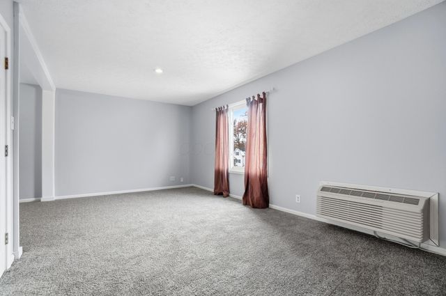 220 N Wagner Avenue, Baltimore, OH 43105