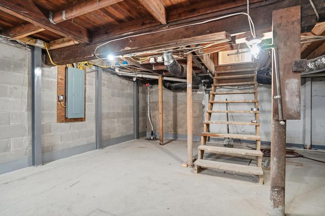 220 N Wagner Avenue, Baltimore, OH 43105