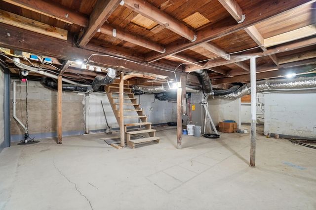 220 N Wagner Avenue, Baltimore, OH 43105