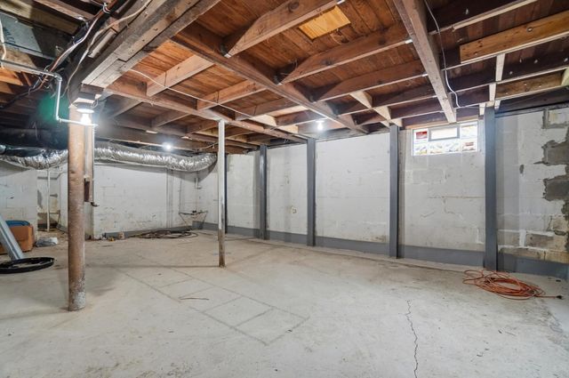 220 N Wagner Avenue, Baltimore, OH 43105