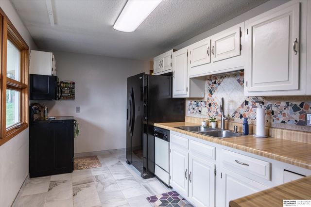 4810 N 83rd Street, Omaha, NE 68134