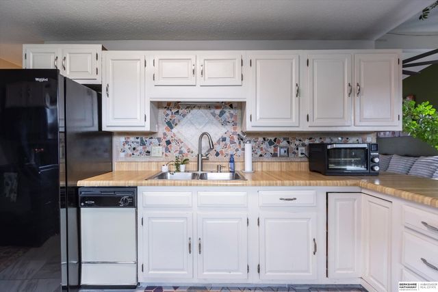 4810 N 83rd Street, Omaha, NE 68134