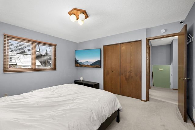 7501 W 100th Street, Bloomington, MN 55438