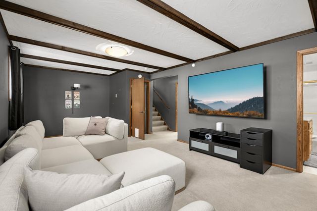 7501 W 100th Street, Bloomington, MN 55438