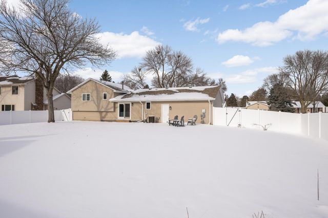 7501 W 100th Street, Bloomington, MN 55438