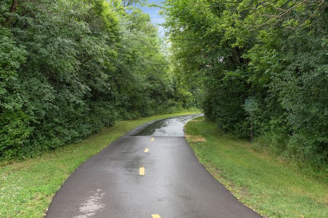 7501 W 100th Street, Bloomington, MN 55438