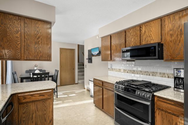 7501 W 100th Street, Bloomington, MN 55438