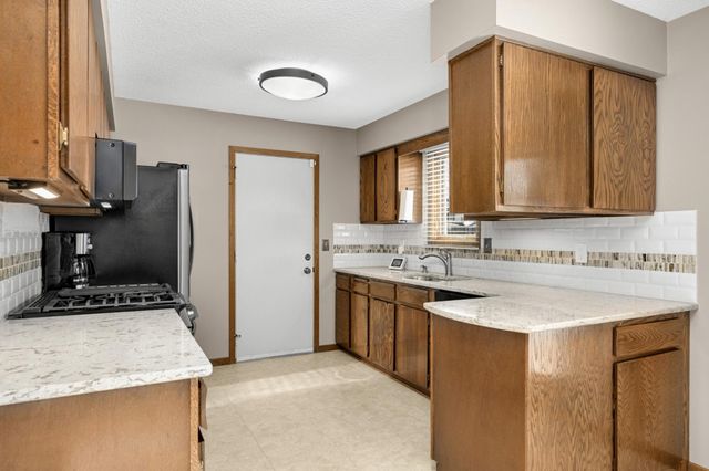 7501 W 100th Street, Bloomington, MN 55438