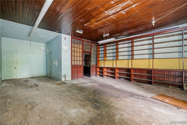 1773 Falls Street, Niagara Falls, NY 14303
