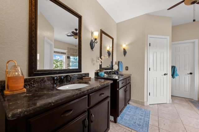 730 GOLF CREST LN, Lakeway, TX 78734