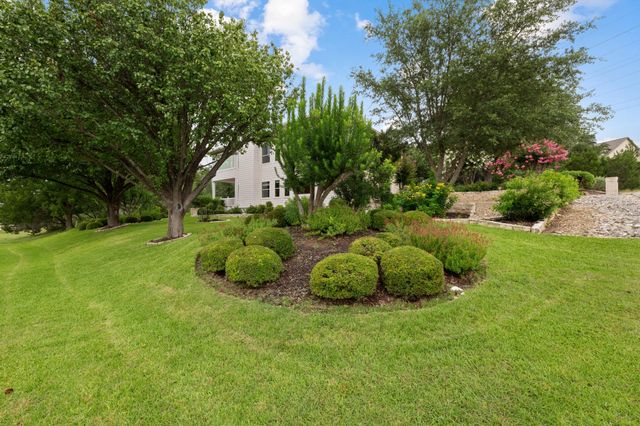 730 GOLF CREST LN, Lakeway, TX 78734