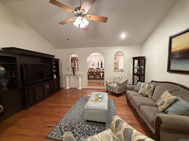 25 Equity Court, Batesville, AR 72501