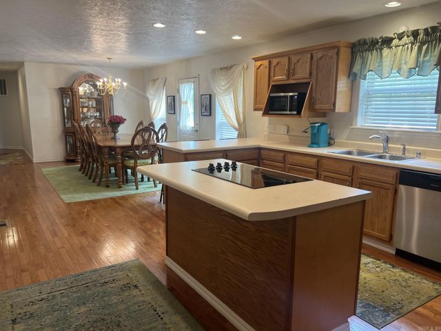 25 Equity Court, Batesville, AR 72501