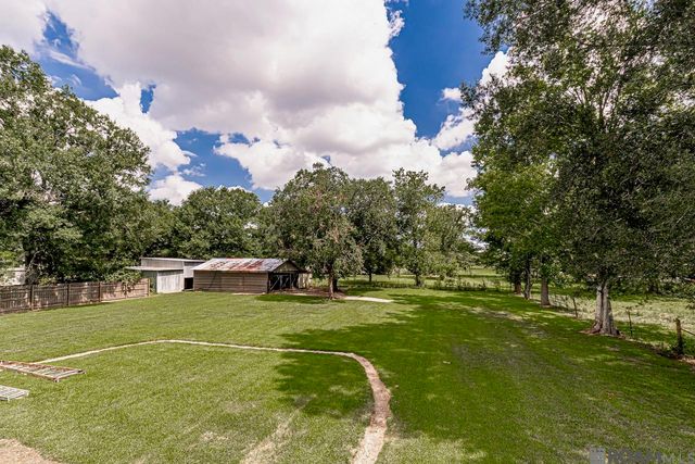40444 Black Bayou Ext, Gonzales, LA 70737