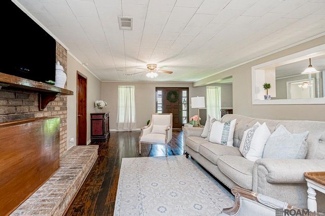 40444 Black Bayou Ext, Gonzales, LA 70737