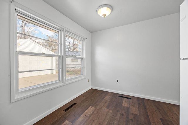 229 Jacolyn Drive NW, Cedar Rapids, IA 52405