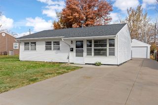 229 Jacolyn Drive NW, Cedar Rapids, IA 52405