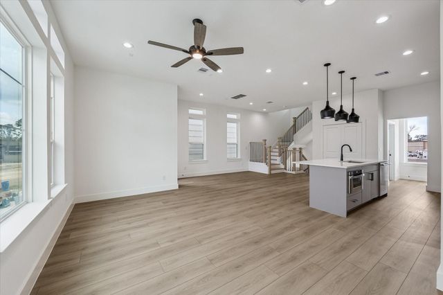 752 Curtin Street, Houston, TX 77018