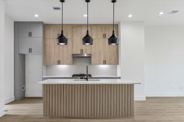 752 Curtin Street, Houston, TX 77018
