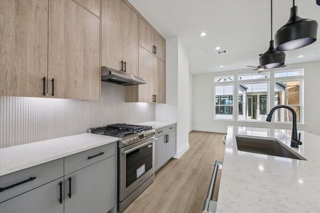 752 Curtin Street, Houston, TX 77018