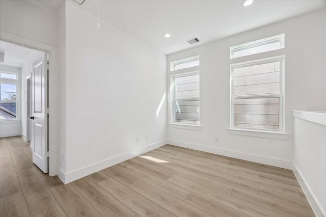 752 Curtin Street, Houston, TX 77018
