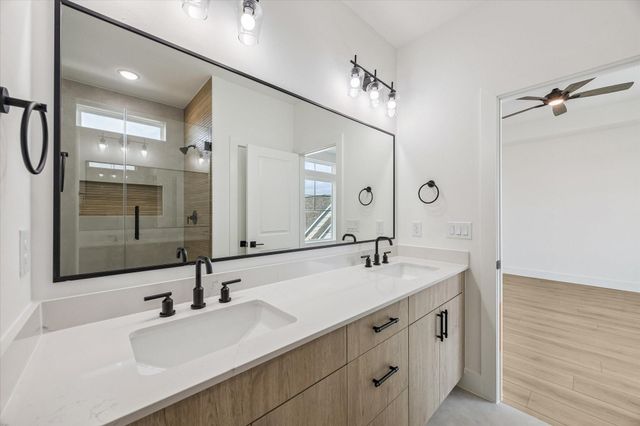 752 Curtin Street, Houston, TX 77018