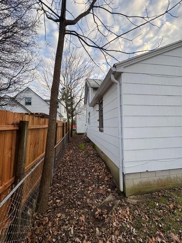 209 E Main Street, Blanchester, OH 45107