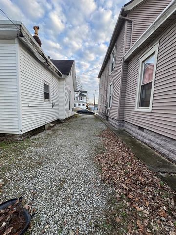 209 E Main Street, Blanchester, OH 45107