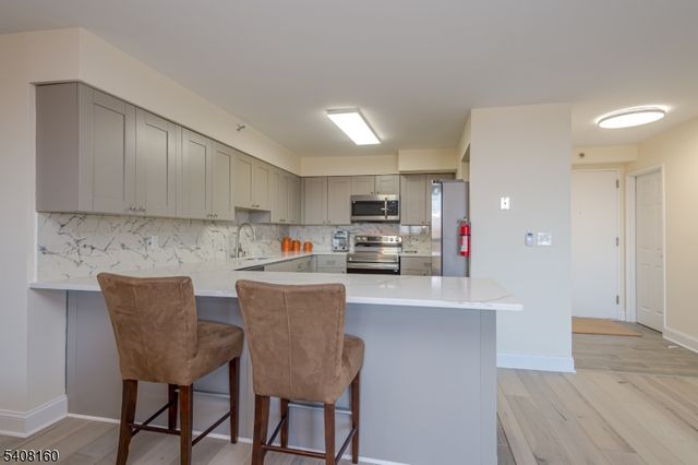 30 S Adelaide Ave 4K, Highland Park Boro, NJ 08904