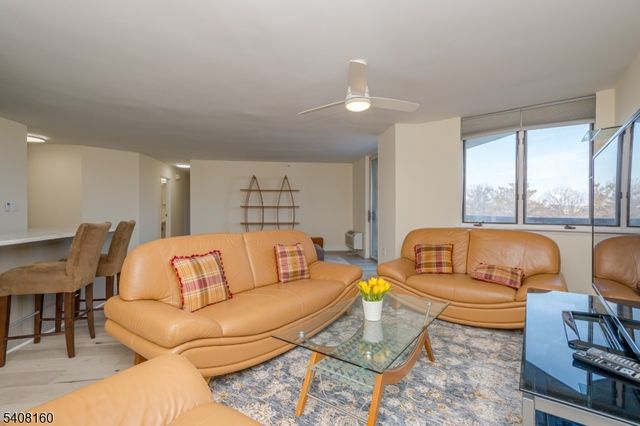 30 S Adelaide Ave 4K, Highland Park Boro, NJ 08904