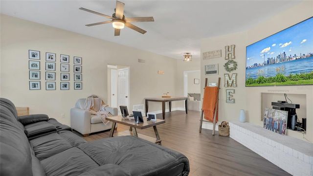 132 W LAUREN COURT, Casselberry, FL 32730
