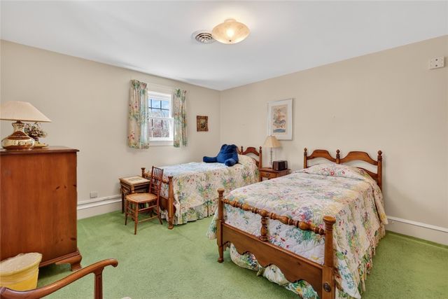 2338 Cranston Street, Cranston, RI 02920