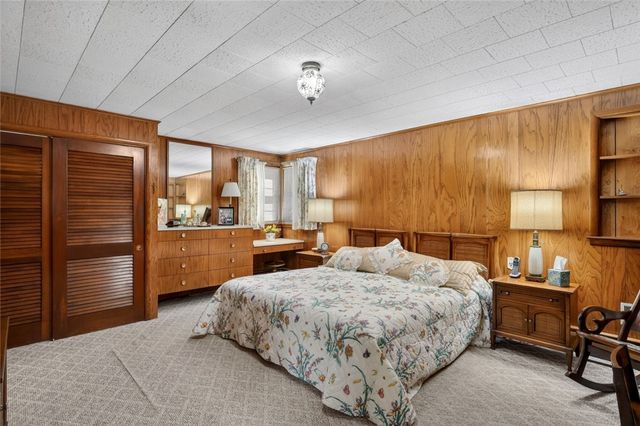 2338 Cranston Street, Cranston, RI 02920