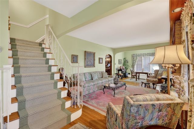 2338 Cranston Street, Cranston, RI 02920