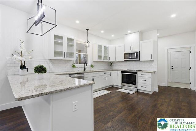 158 Petrarch Trail, Penn Forest Twp, PA 18210