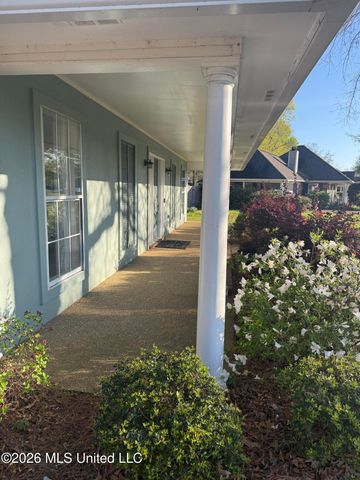 10 Estates Drive, Flowood, MS 39232