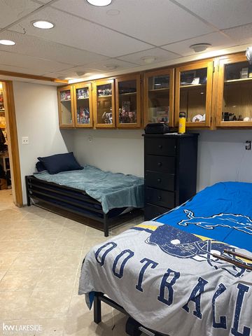 68450 Seymour Street, Richmond, MI 48062