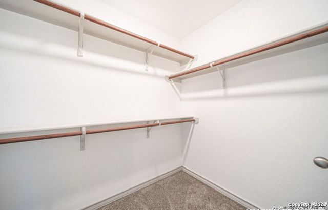 2085 Silver Oaks, San Antonio, TX 78213