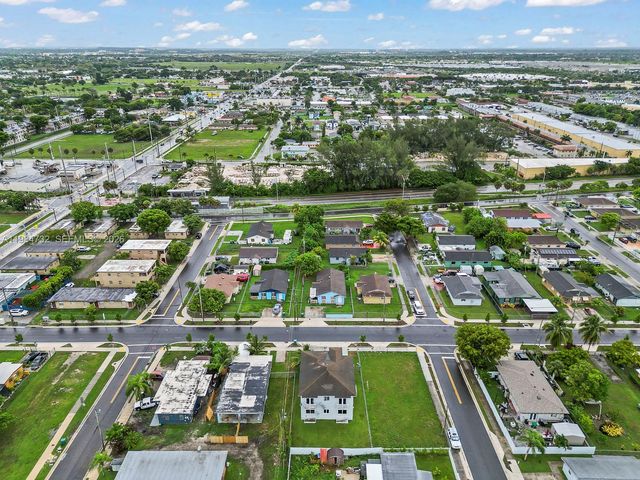 1514 NW 5th Ave, Florida City, FL 33034