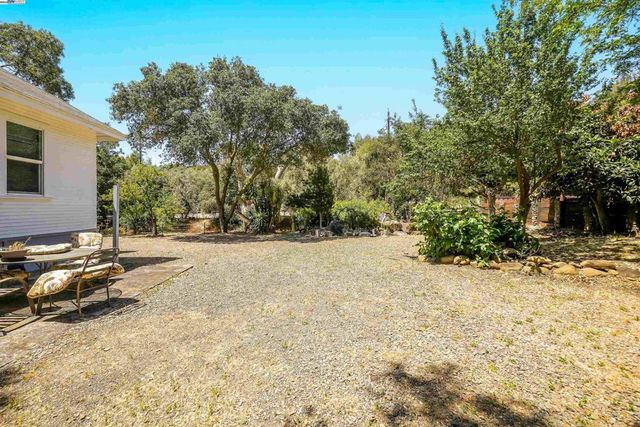 75 Kilkare Rd, Sunol, CA 94586