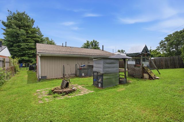 700 Dartmoor Court, Lexington, KY 40505