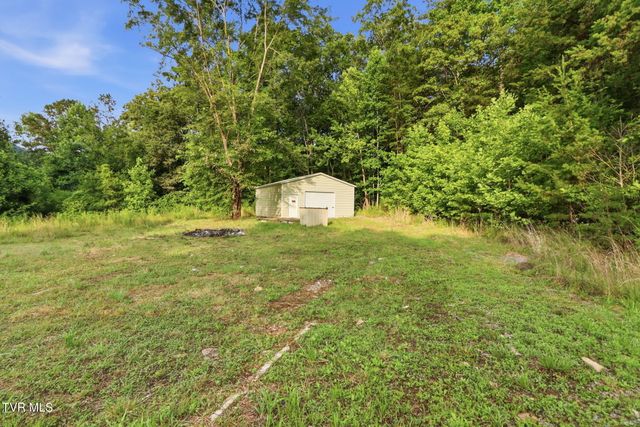 965 Grassy Creek Road, Rogersville, TN 37857